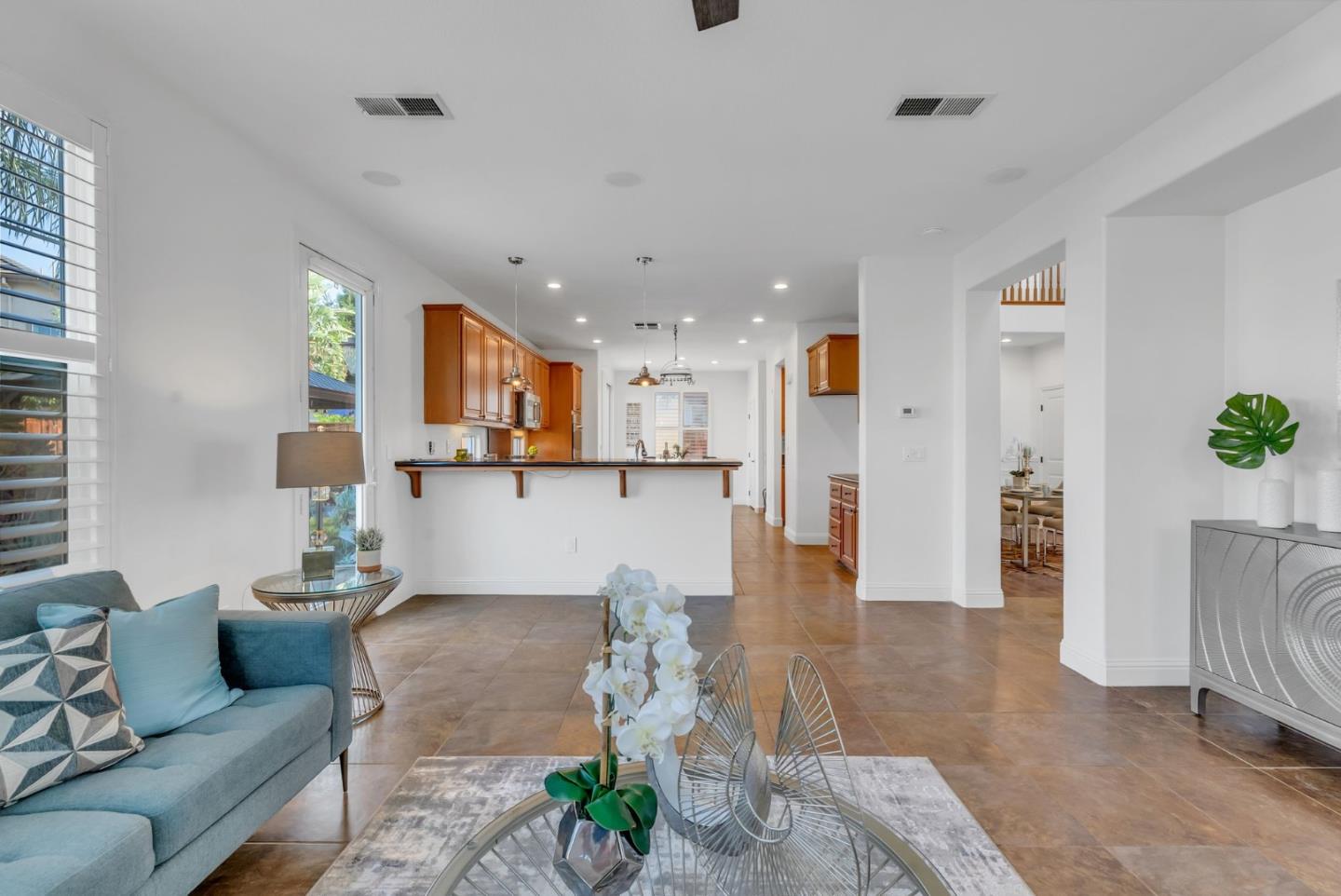 416 N Palo Alto ST