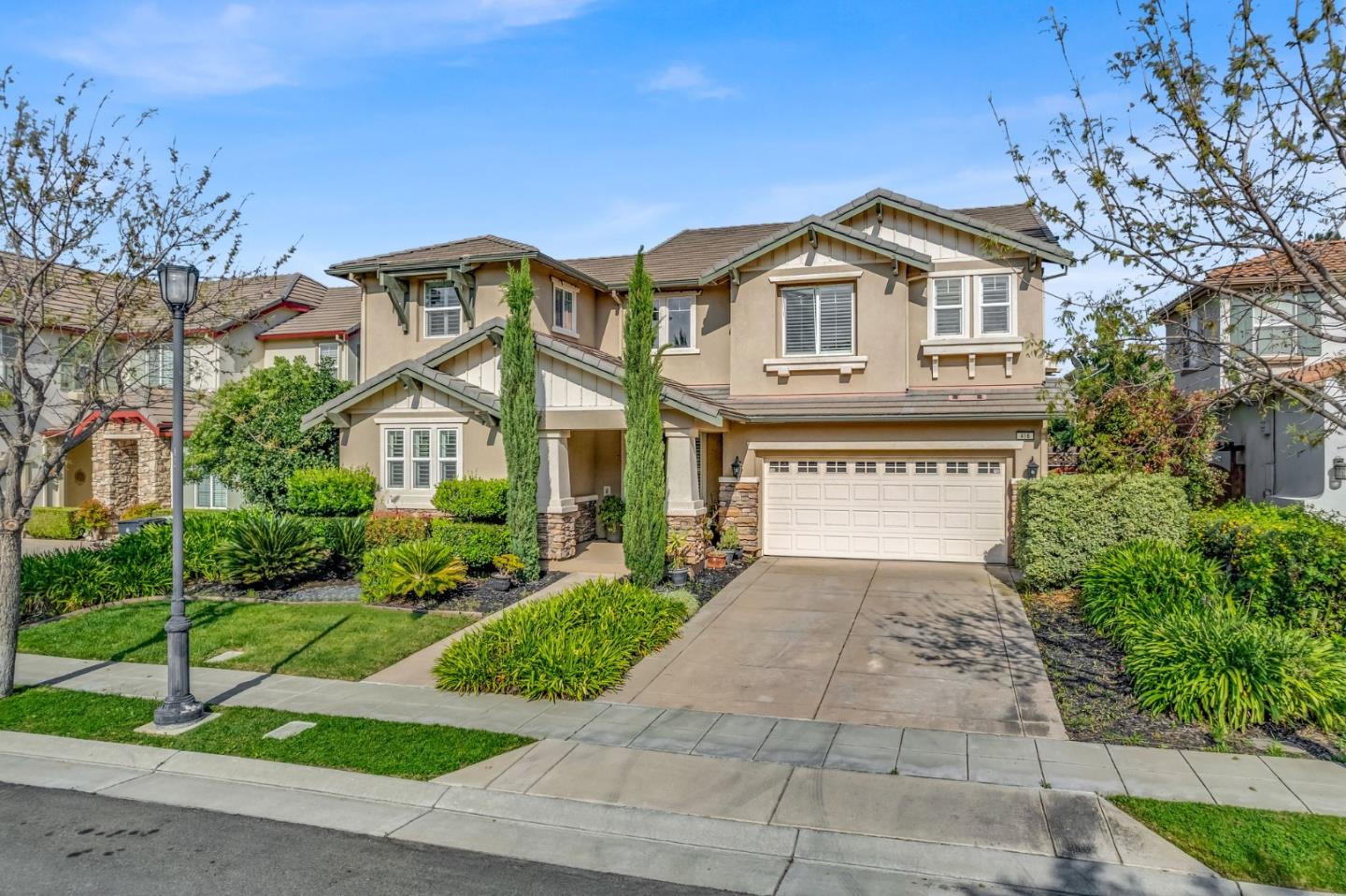 416 N Palo Alto ST