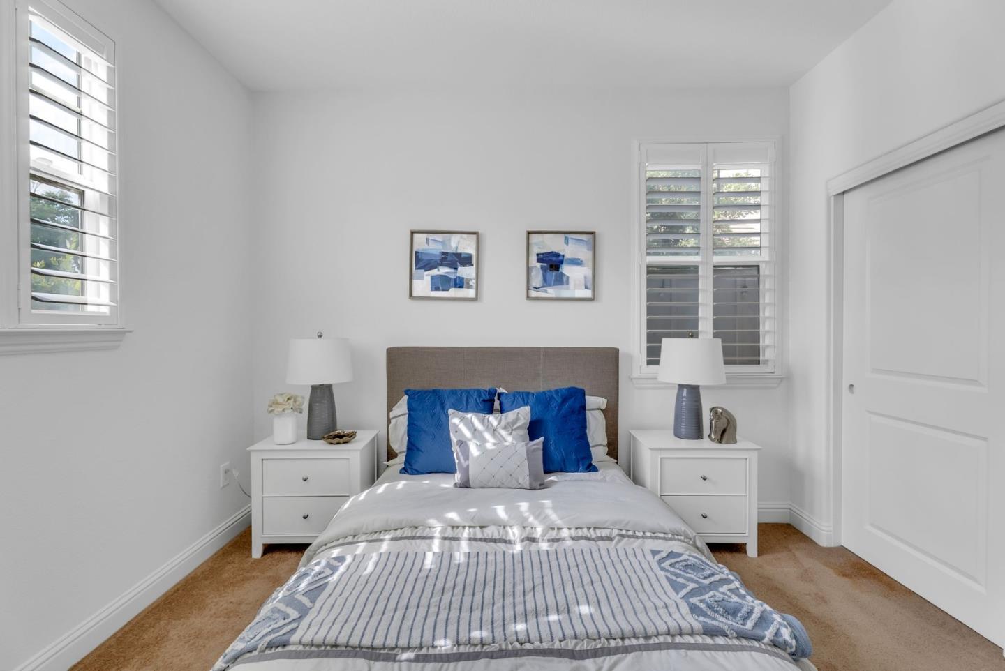 416 N Palo Alto ST