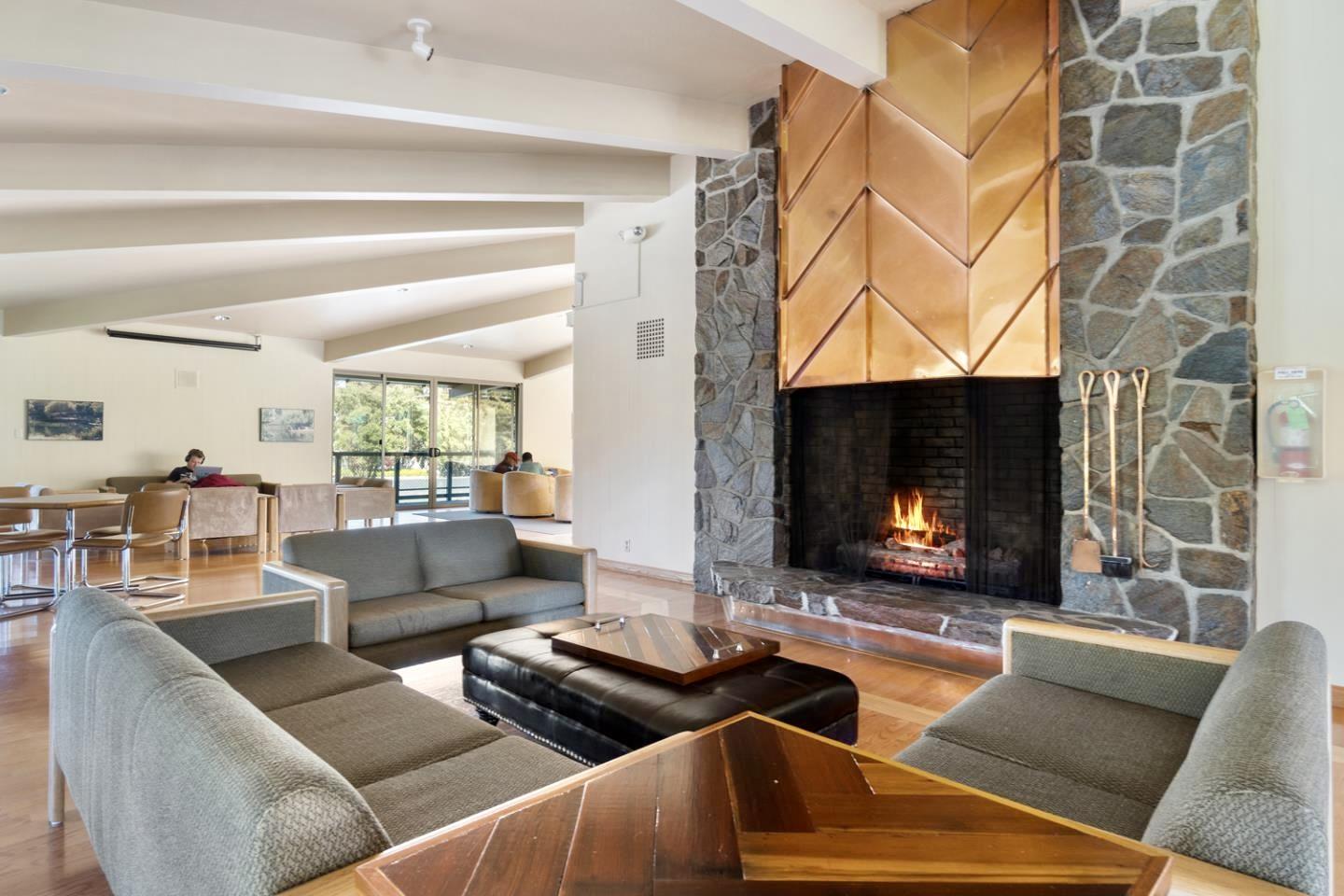 800 N Delaware ST 308