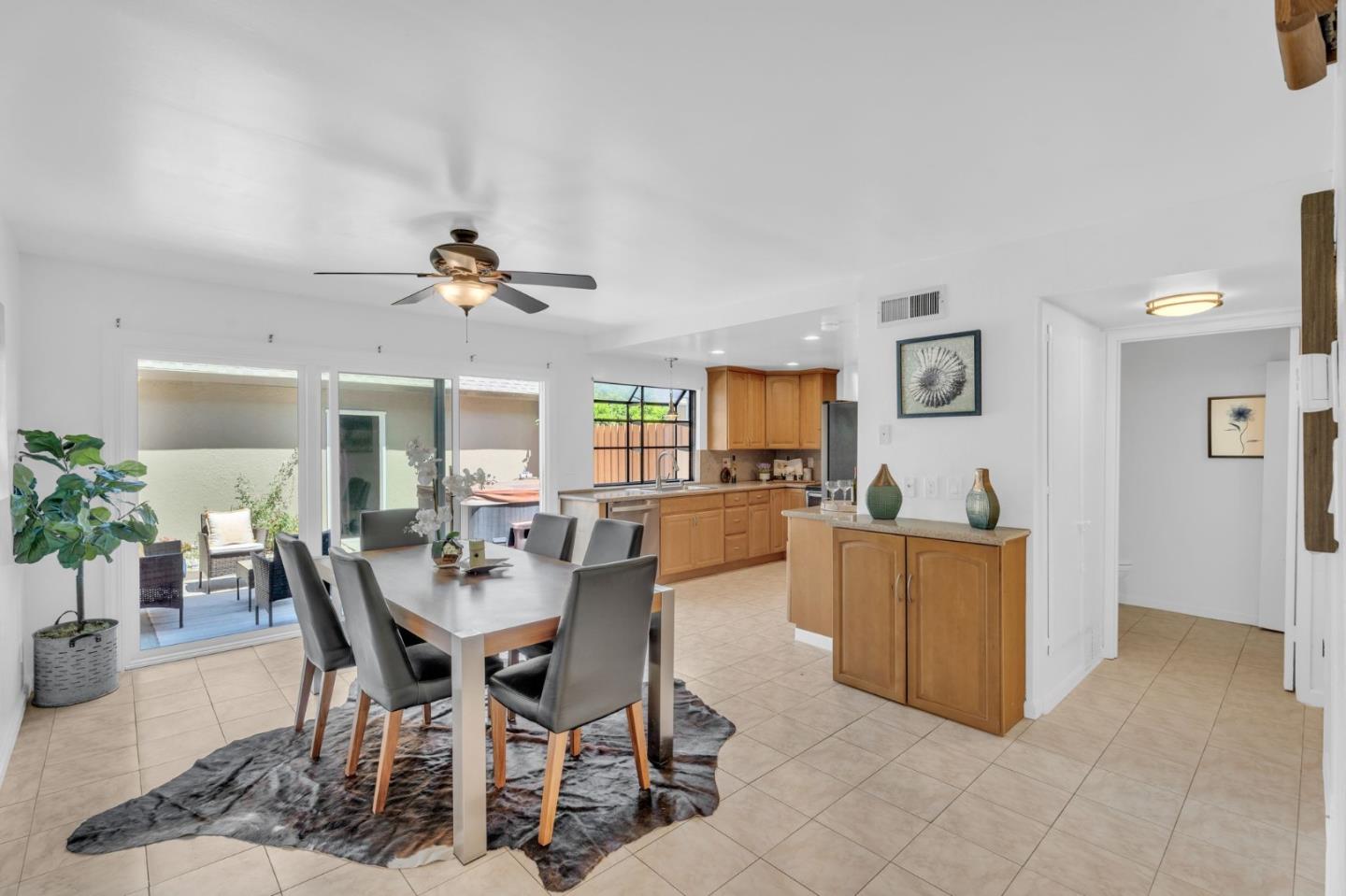 1573 Beach Park BLVD