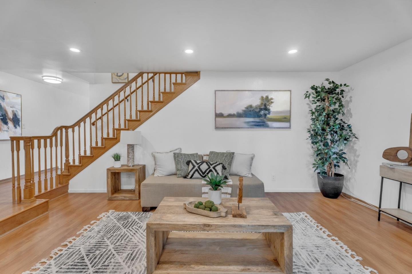 1573 Beach Park BLVD