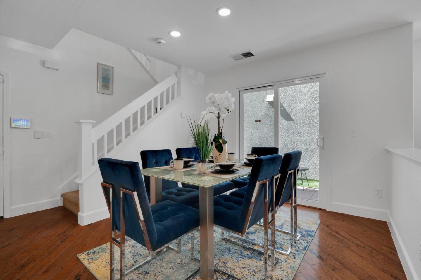 2339 Freed AVE
