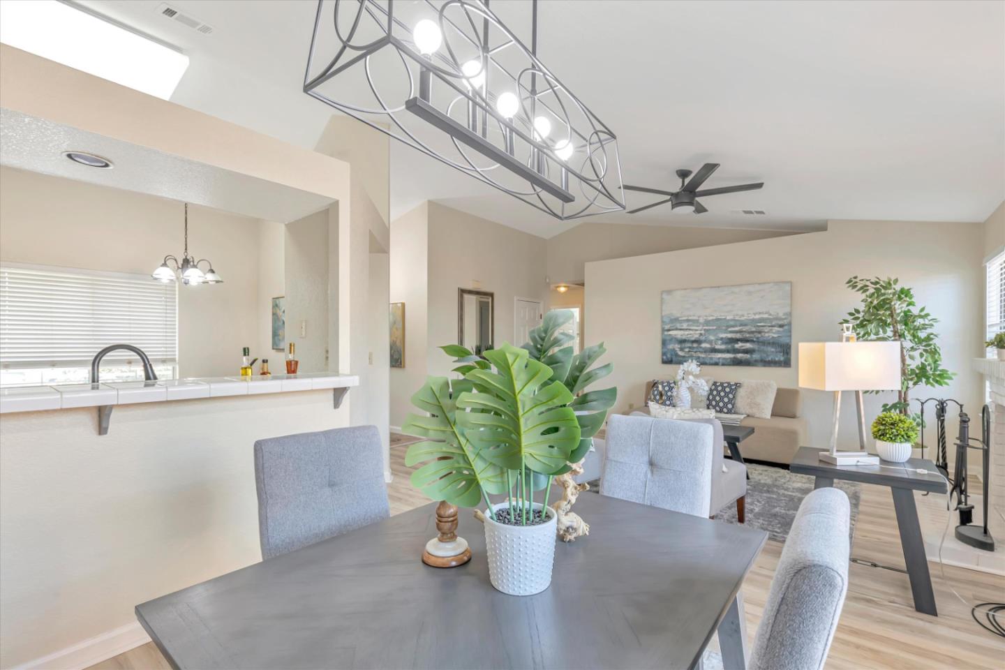 5187 Grass Valley WAY