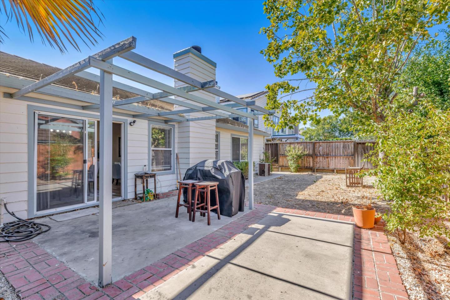 5187 Grass Valley WAY