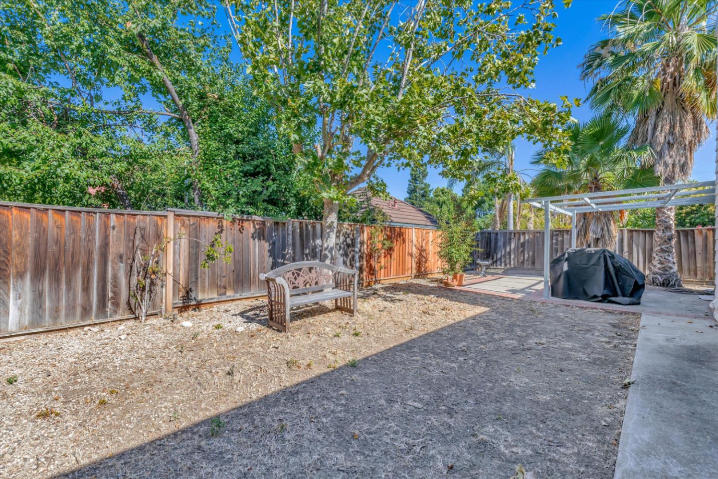 5187 Grass Valley WAY