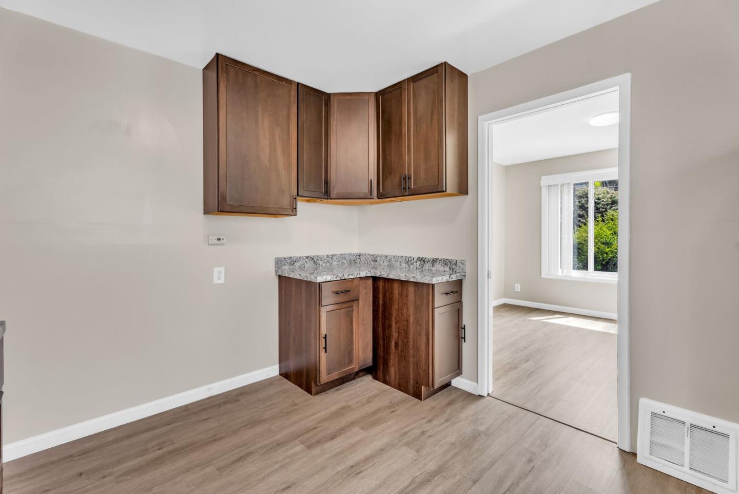 145 Starview WAY