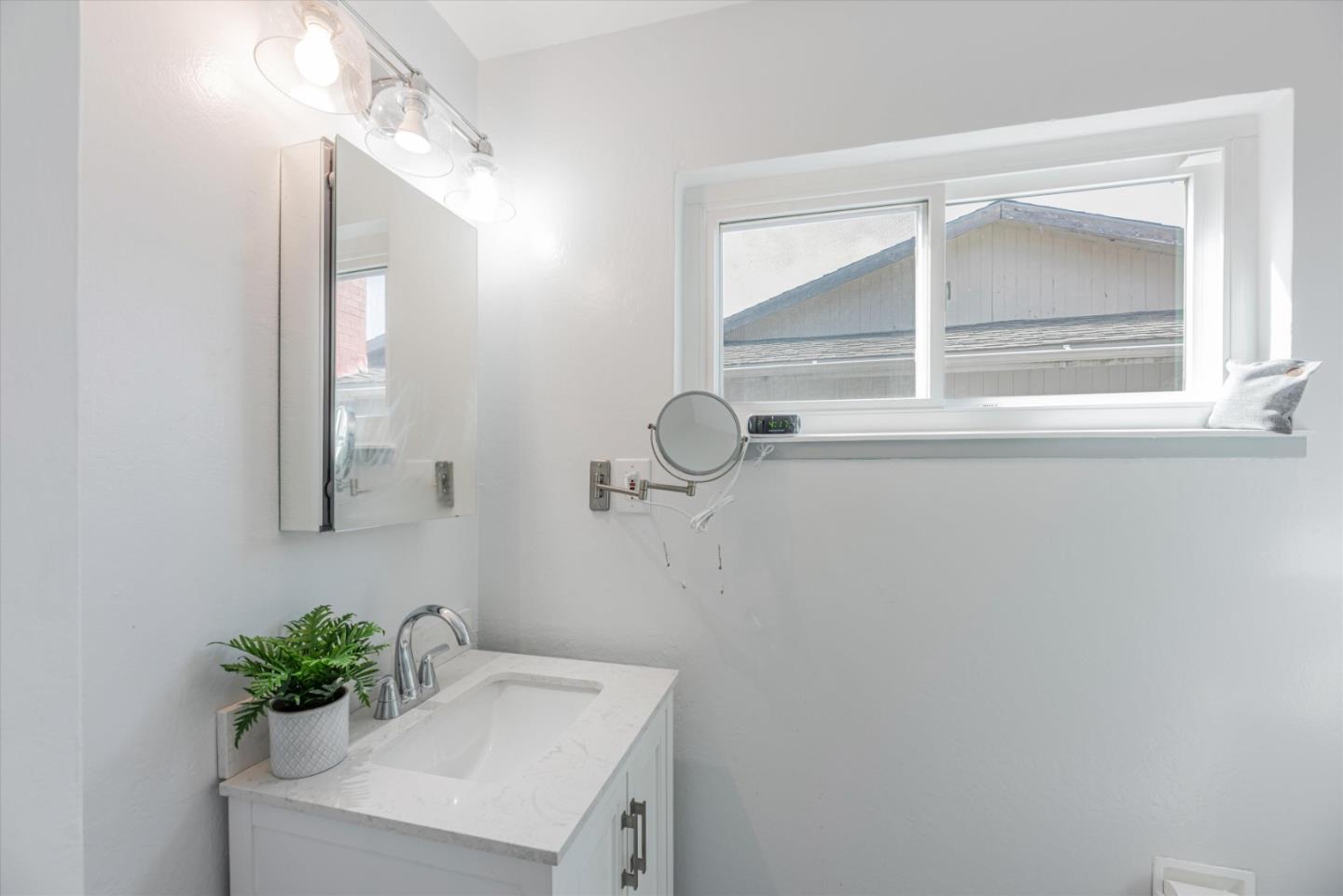 145 Lassen DR