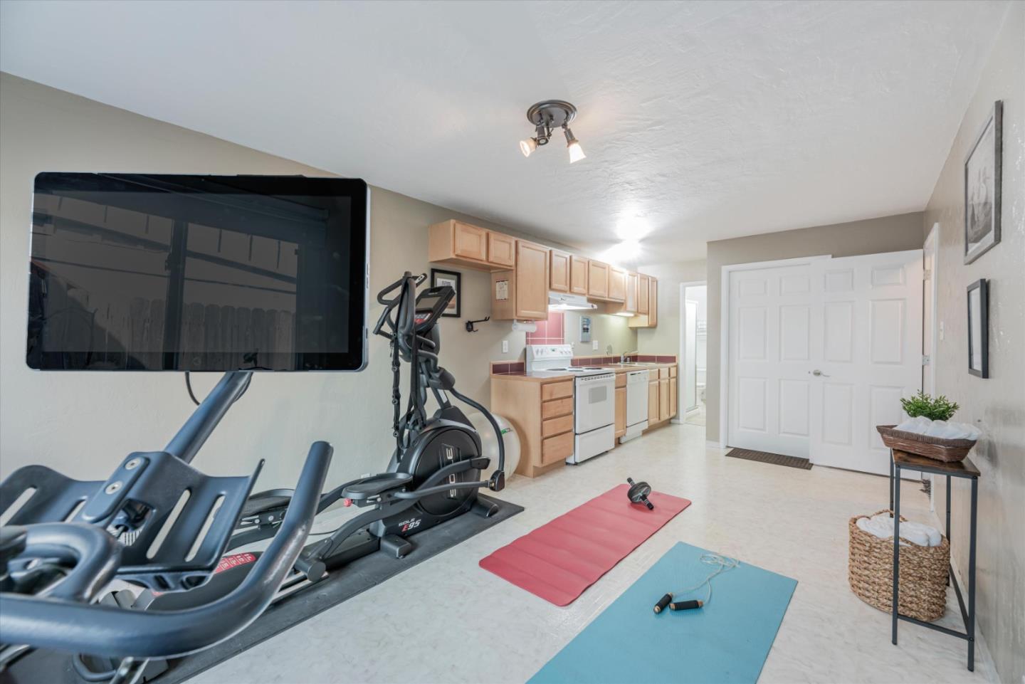 145 Lassen DR
