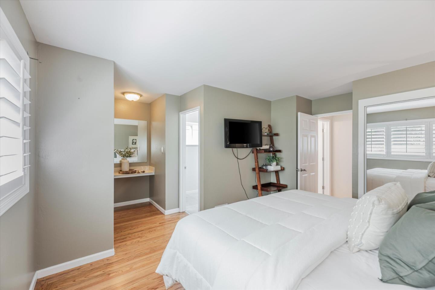 145 Lassen DR