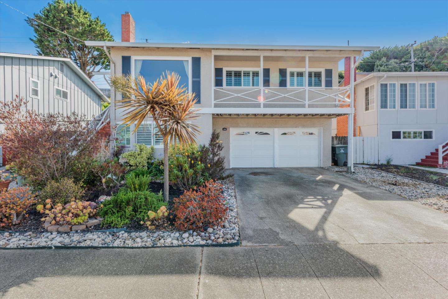 145 Lassen DR