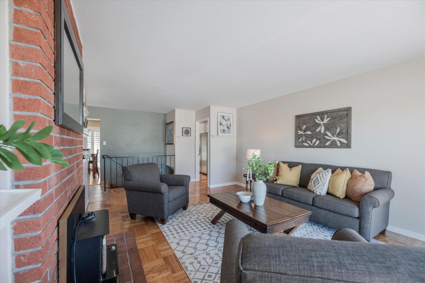 145 Lassen DR