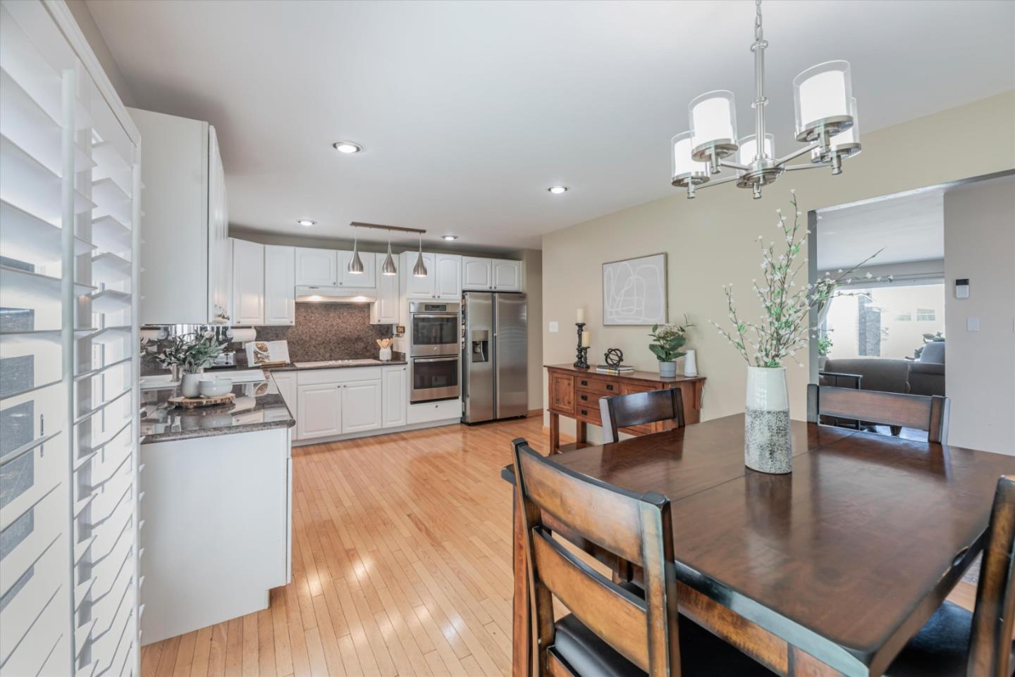145 Lassen DR