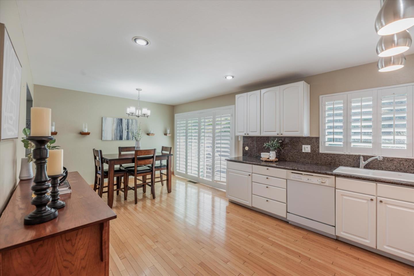 145 Lassen DR