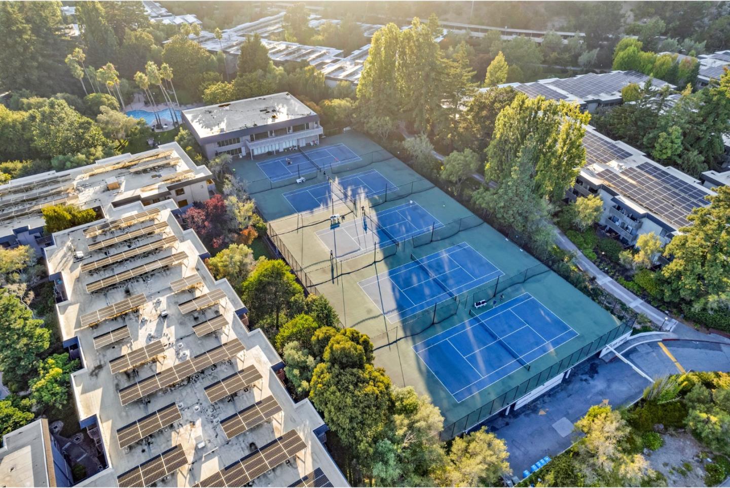 4336 Shelter Creek LN