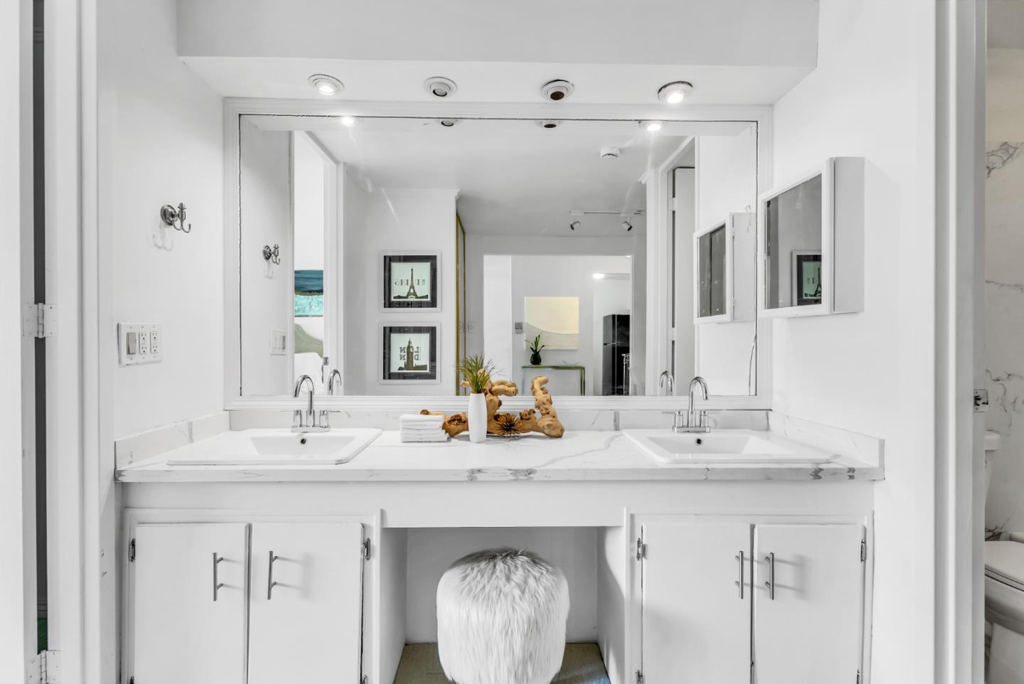 4336 Shelter Creek LN