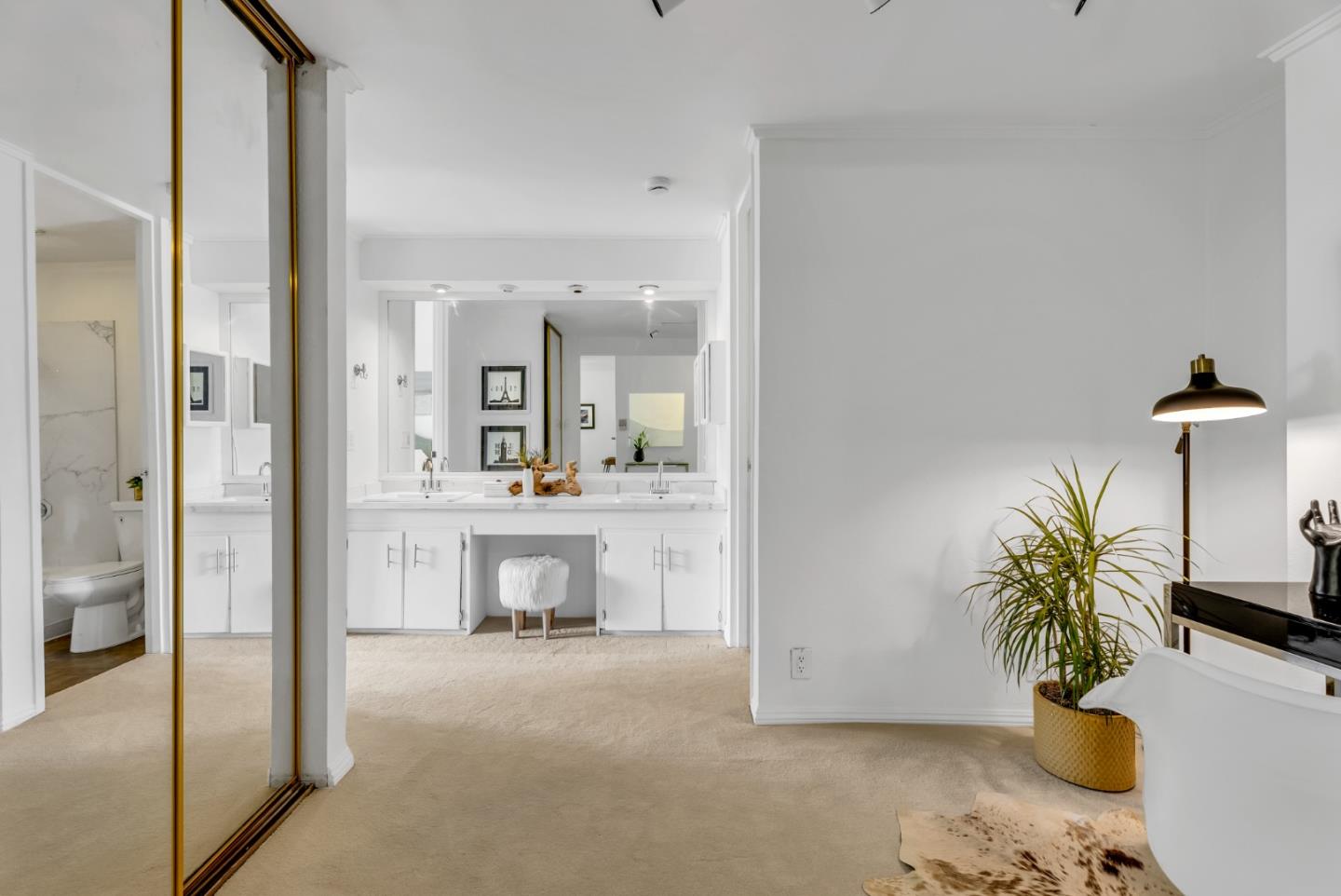 4336 Shelter Creek LN