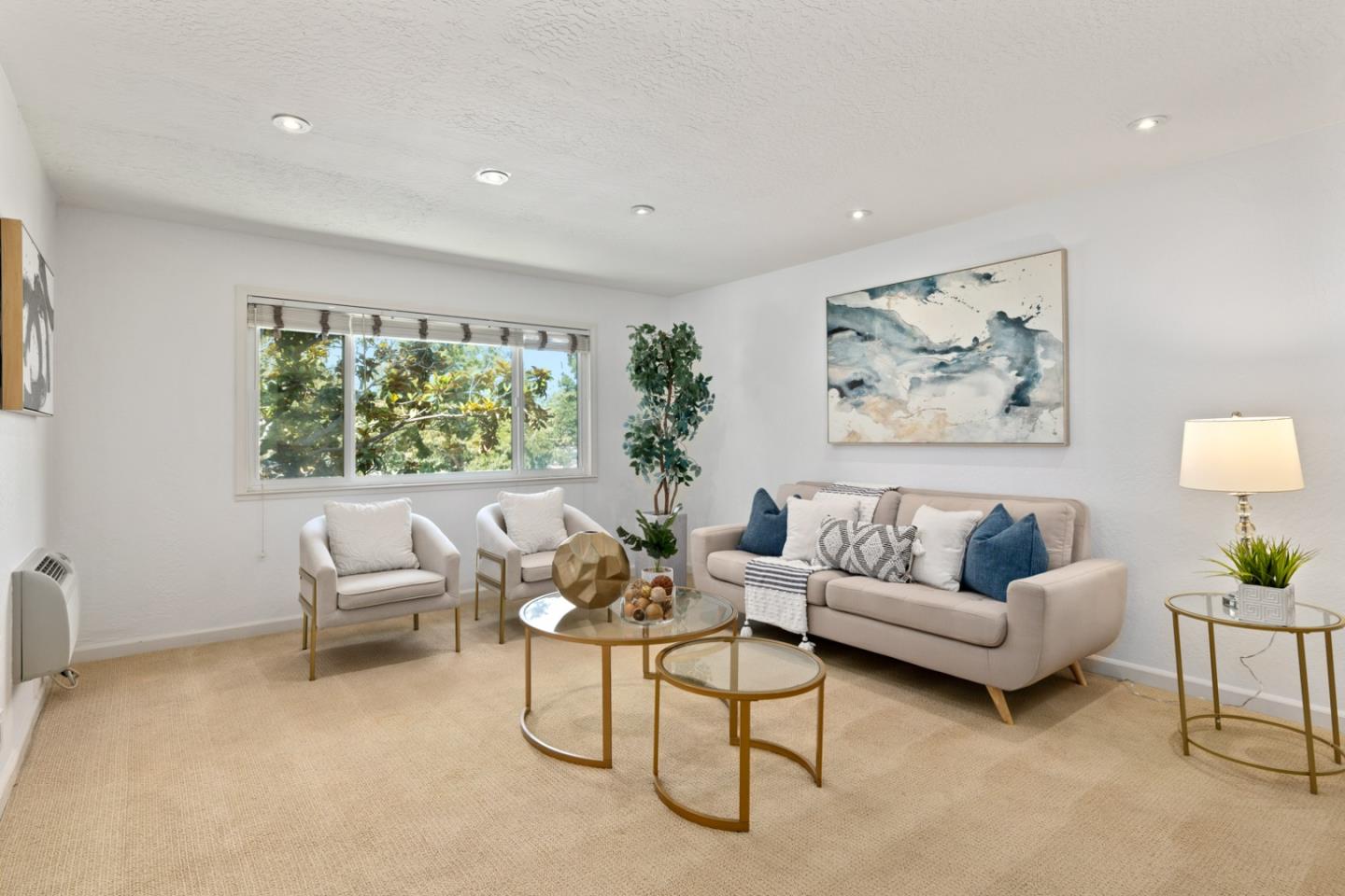 461 Burgess DR 12
