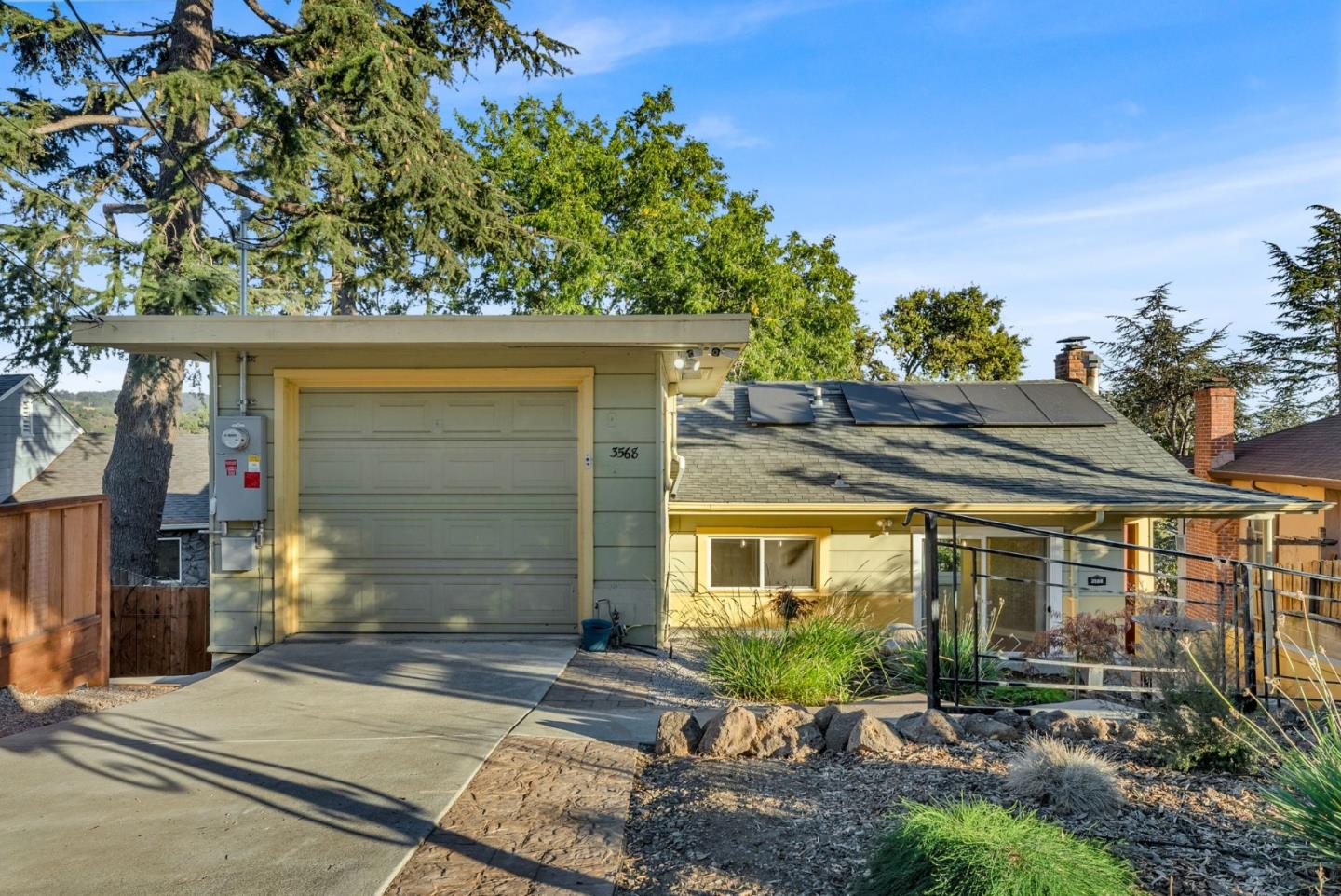 3568 Calandria AVE