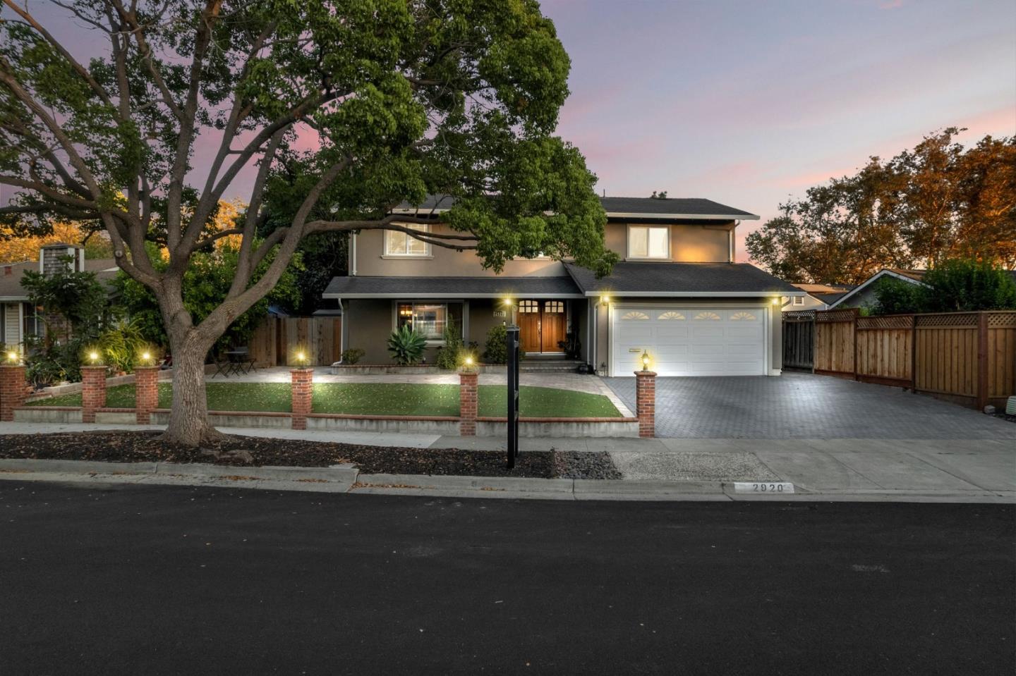 2920 Camargo CT