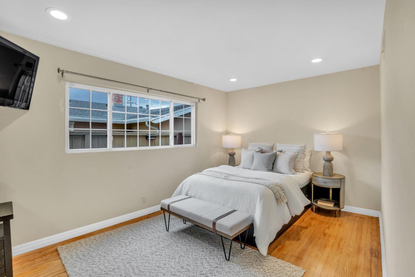 2399 Bermuda LN