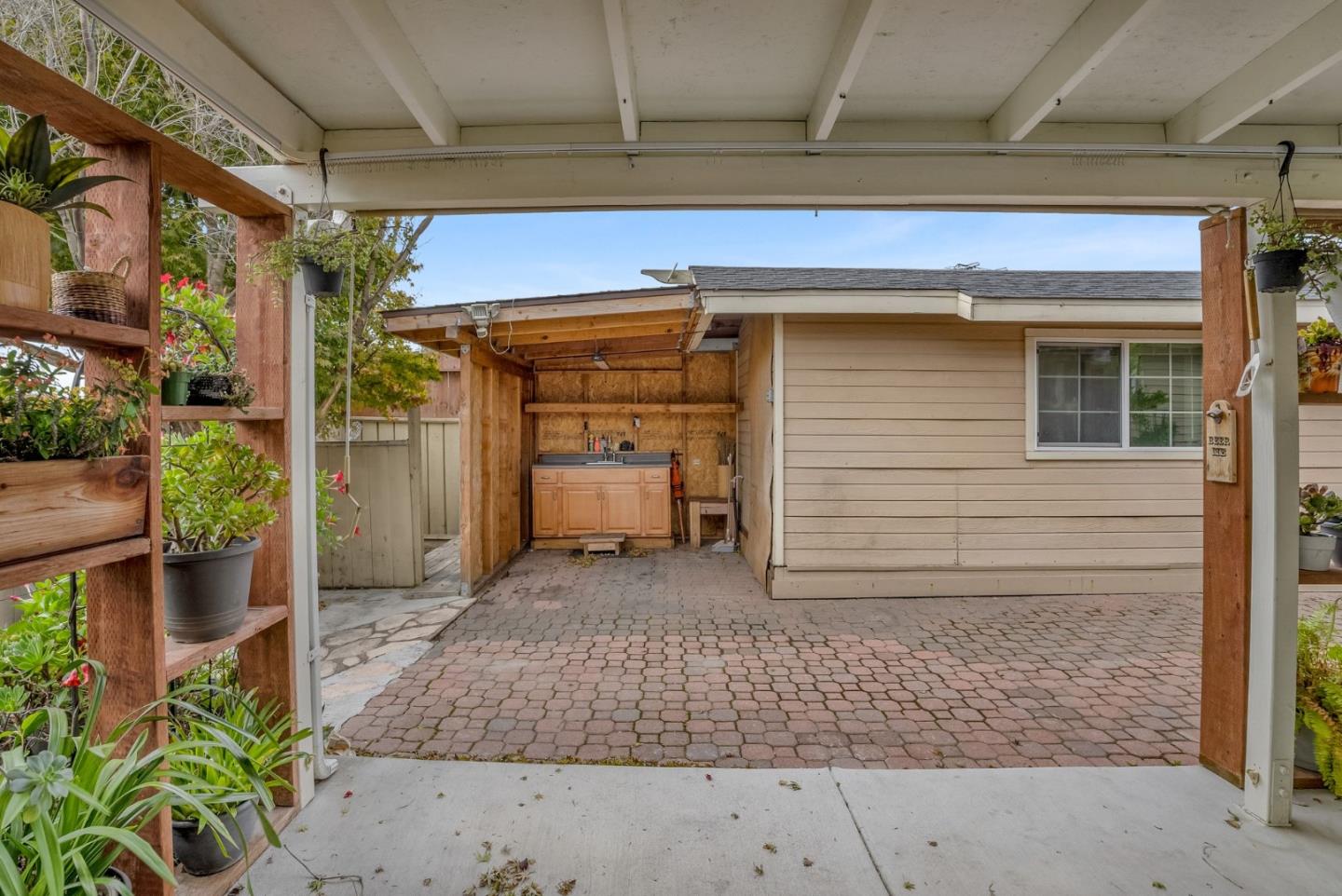 2399 Bermuda LN