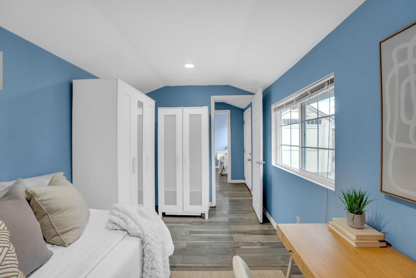 2399 Bermuda LN