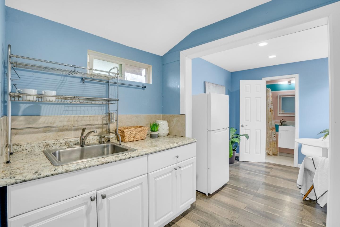 2399 Bermuda LN