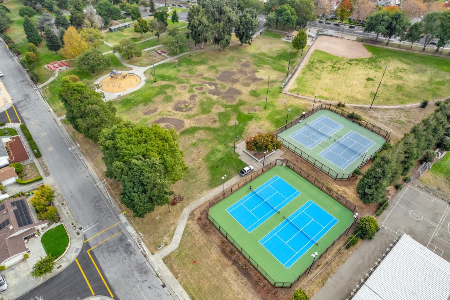 2399 Bermuda LN