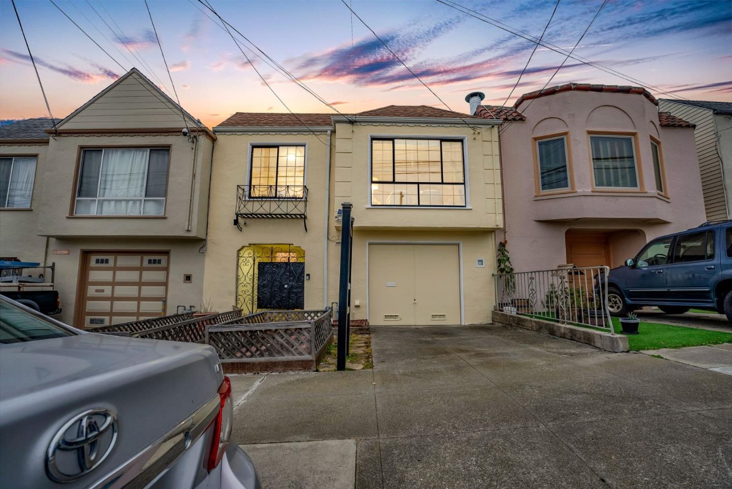 2235 30th AVE