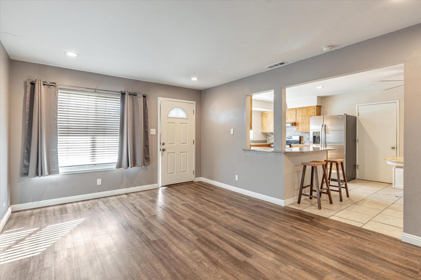 519 Lindley DR