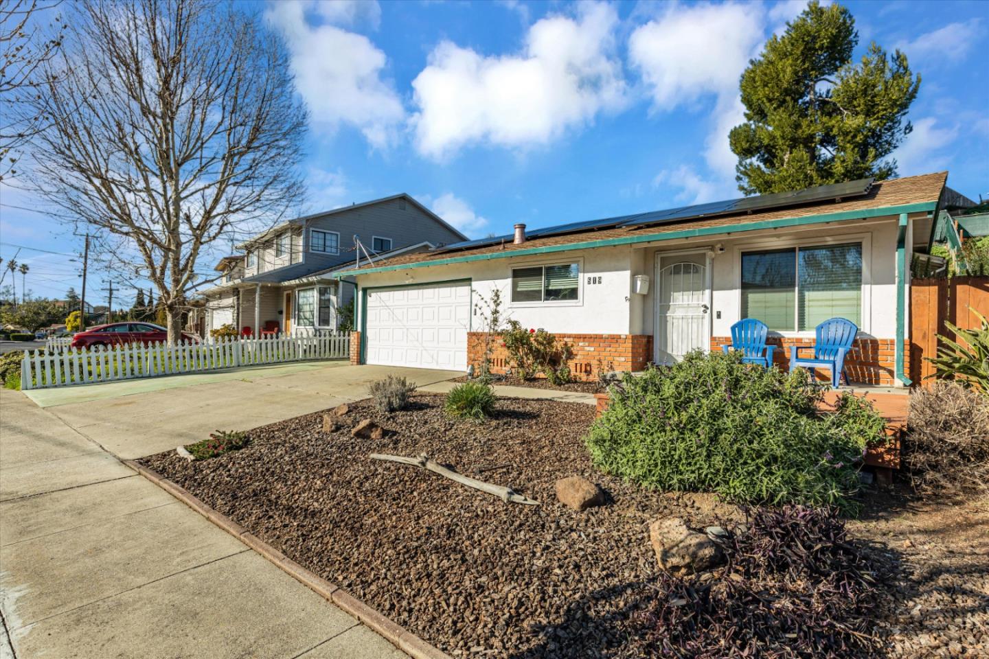 519 Lindley DR