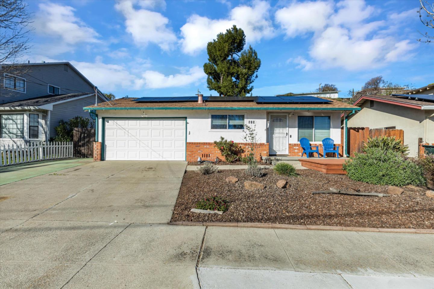 519 Lindley DR