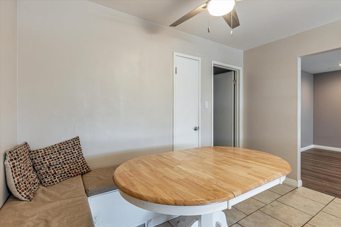 519 Lindley DR