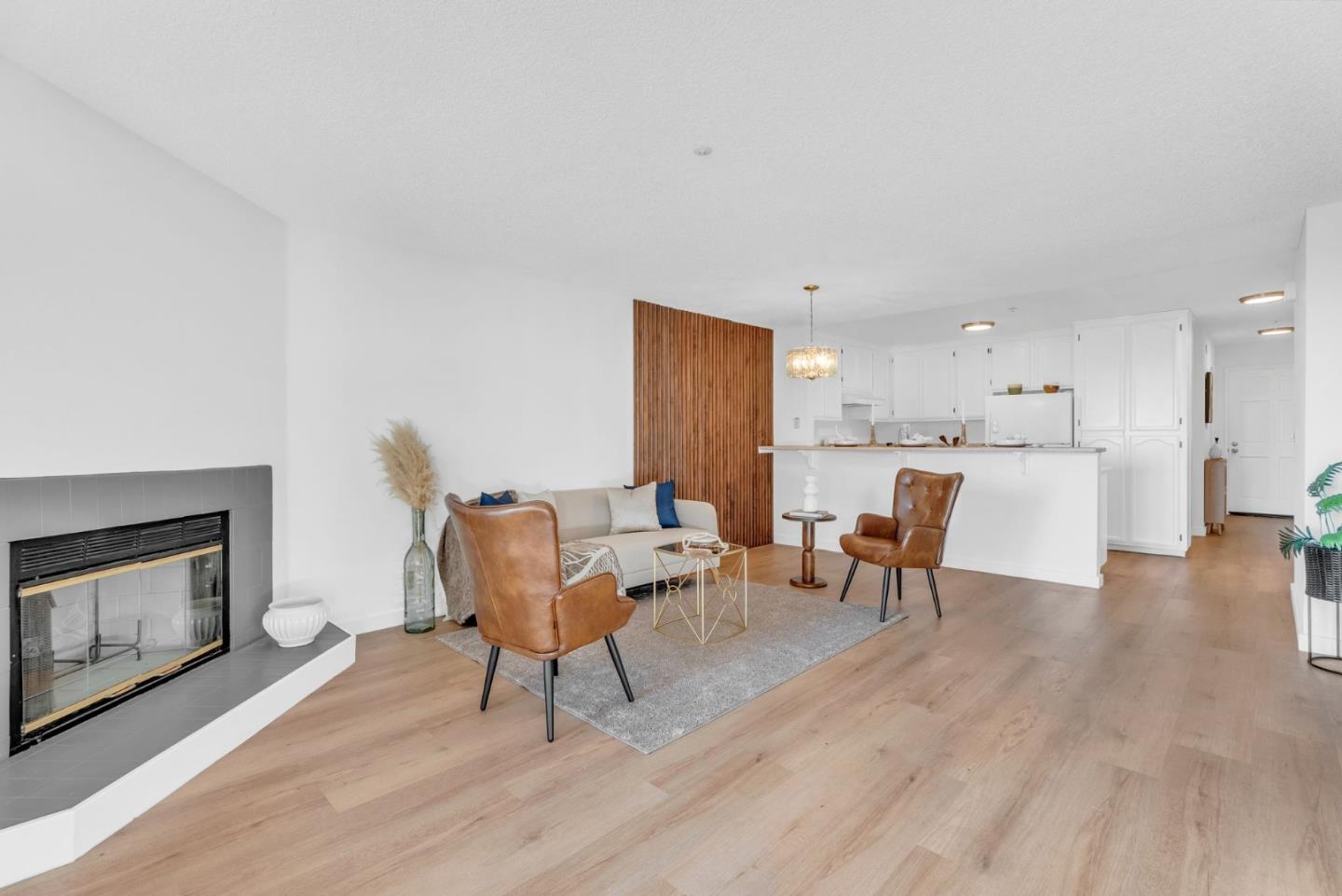 2107 Wildflower CT