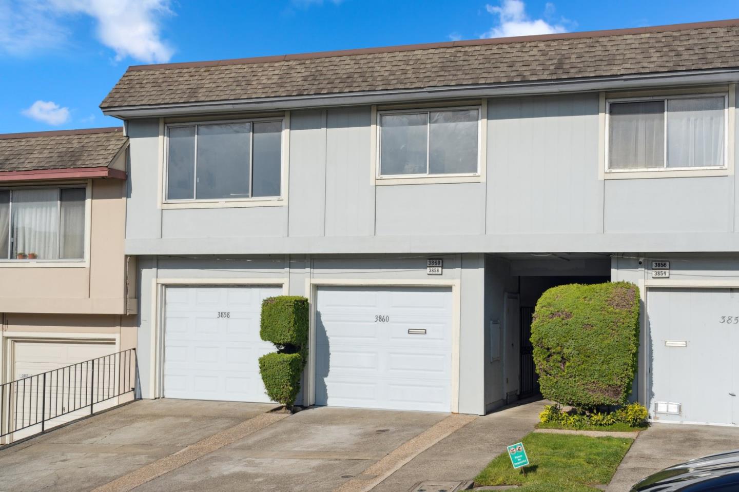 3860 Fairfax WAY
