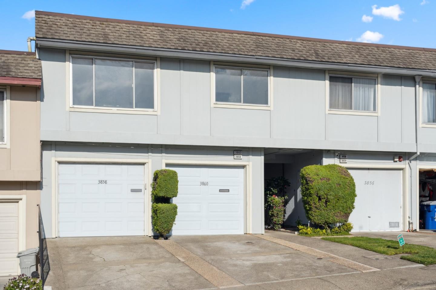 3860 Fairfax WAY