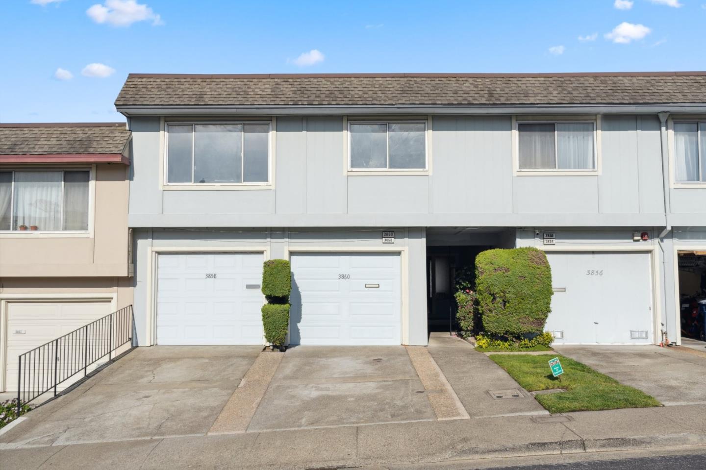 3860 Fairfax WAY