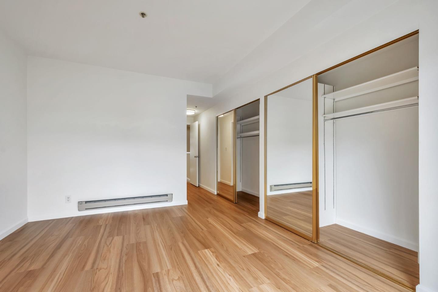 601 Van Ness AVE 26