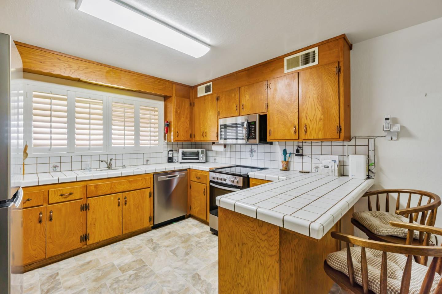 501 Lindley DR