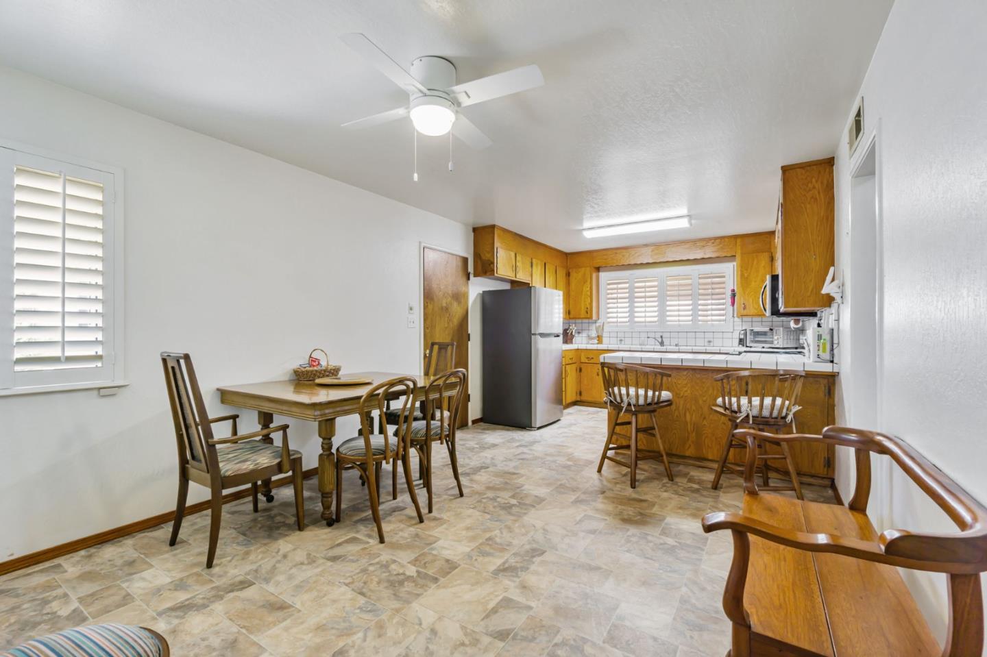 501 Lindley DR