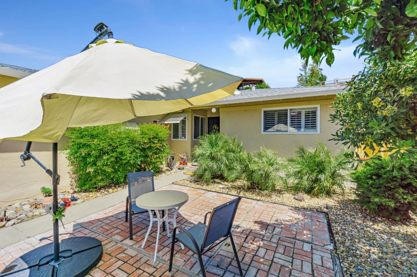501 Lindley DR