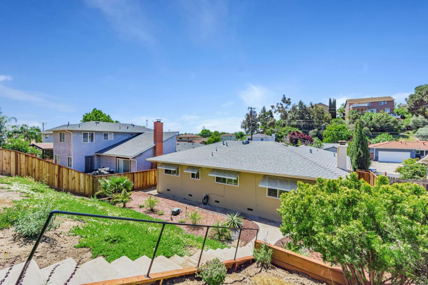 501 Lindley DR
