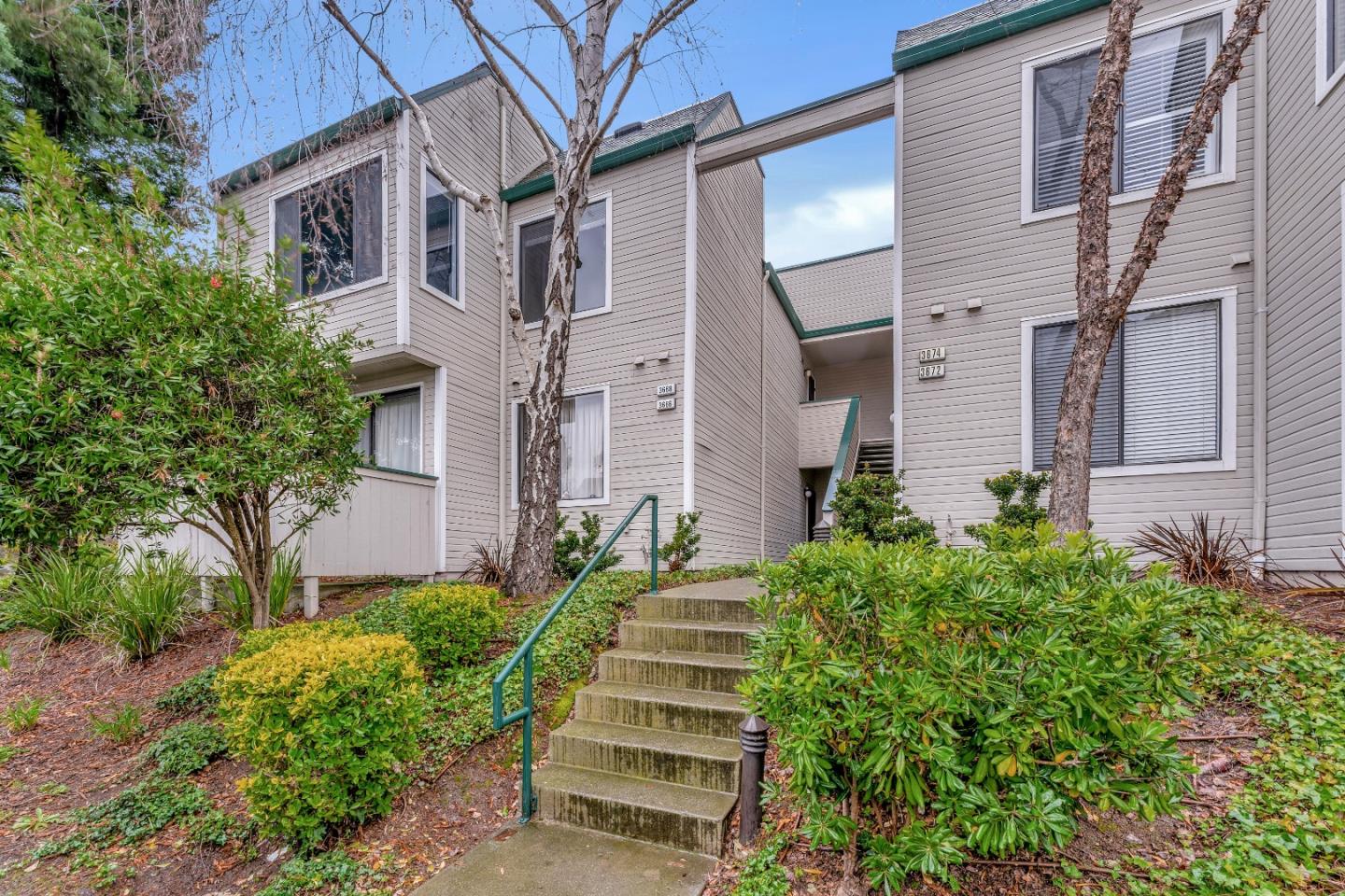 3668 Stoneglen S