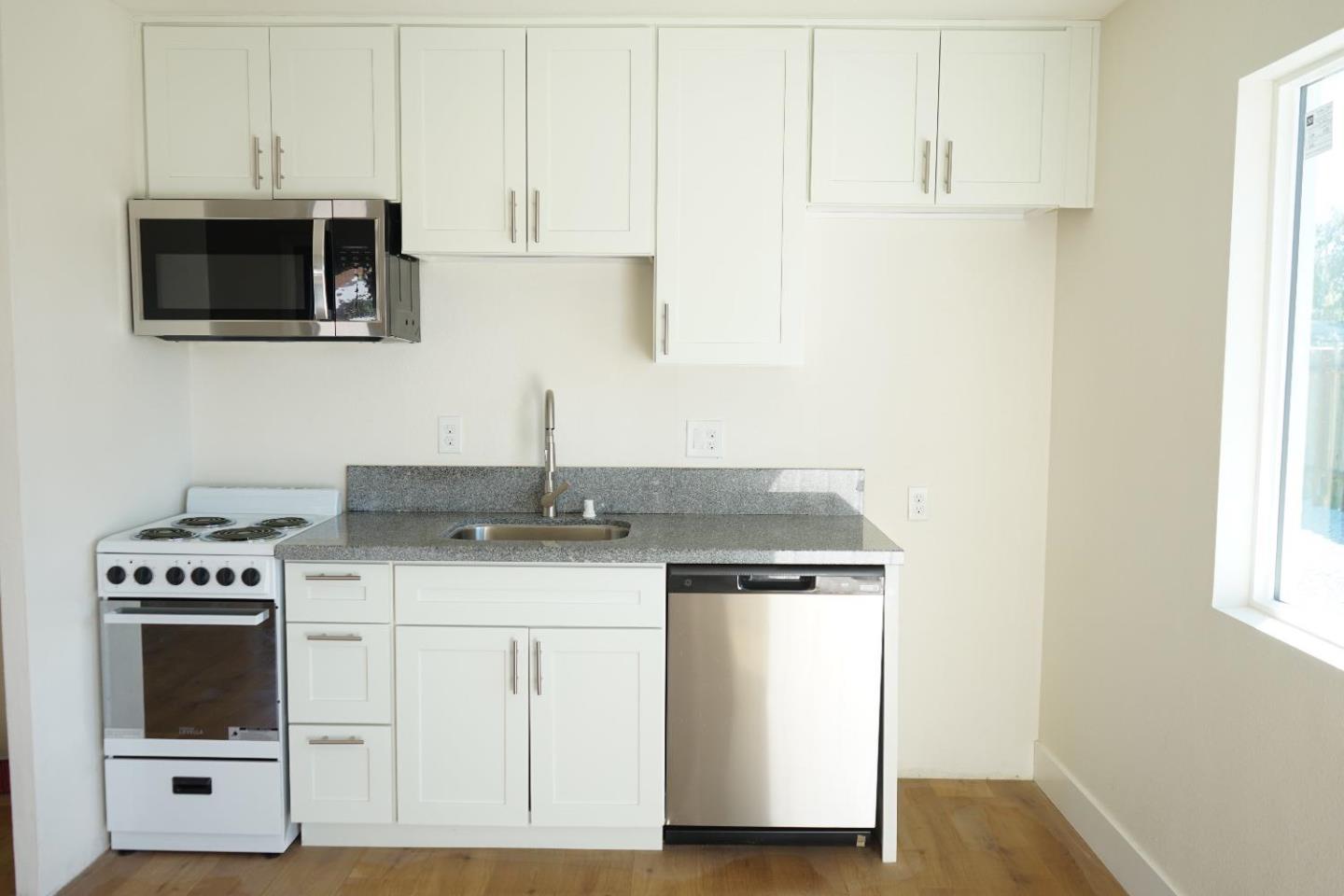 1204 South AVE