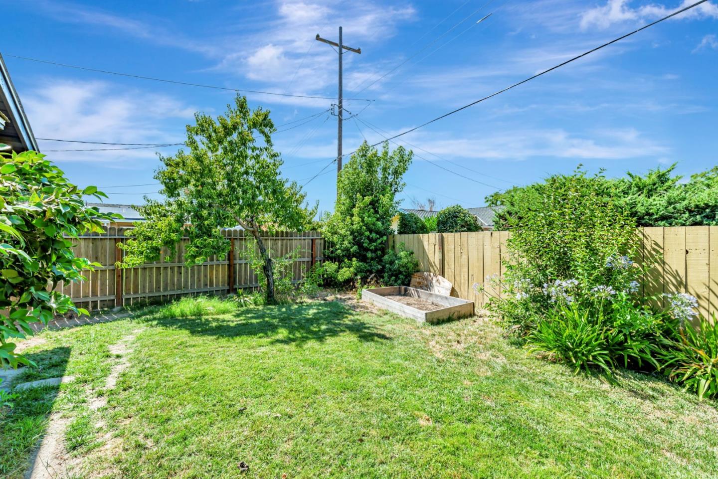 3115 Polk Way