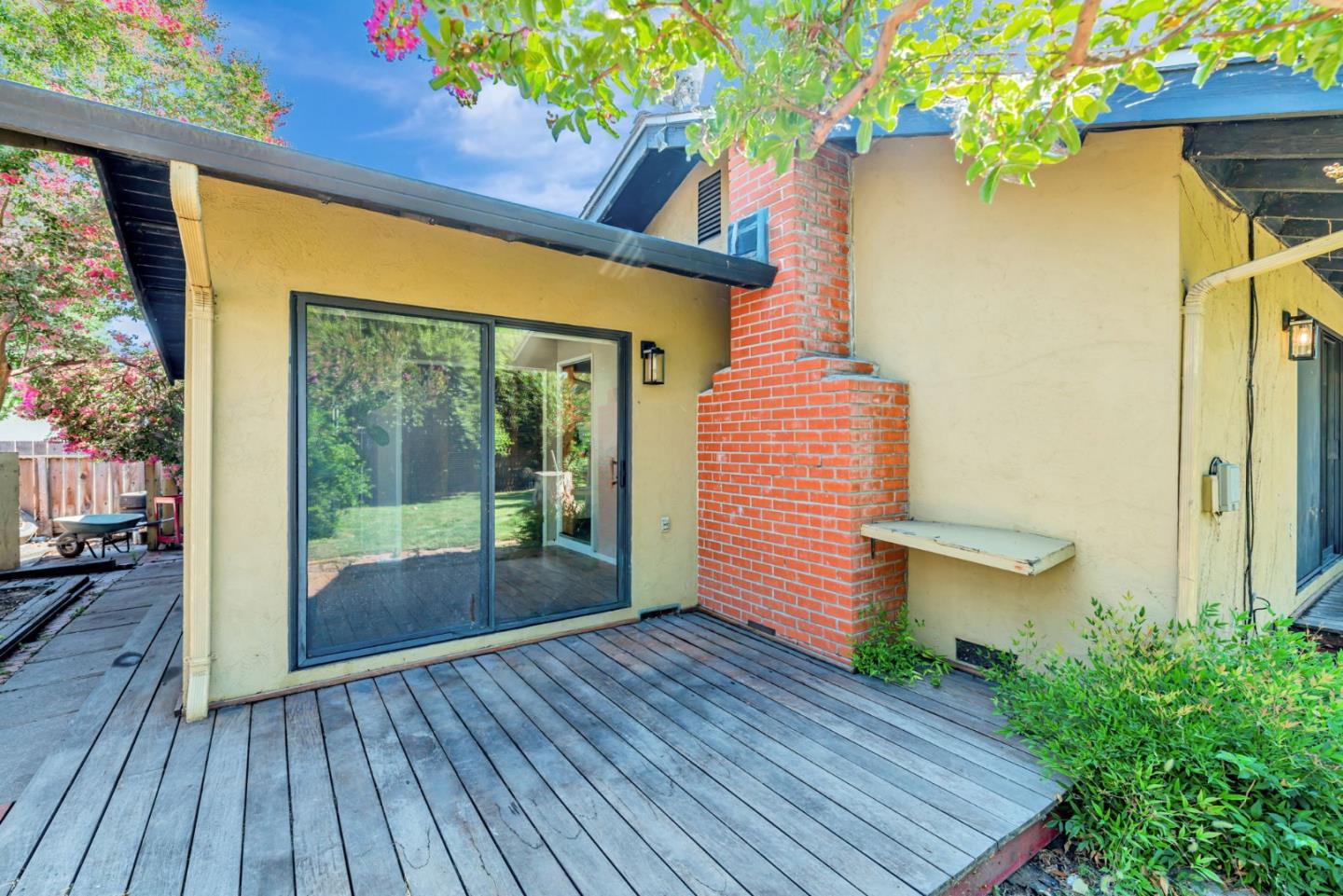 3115 Polk Way