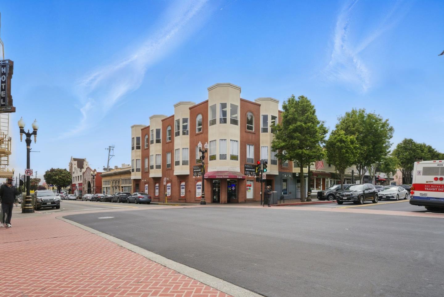 301 Grand Avenue