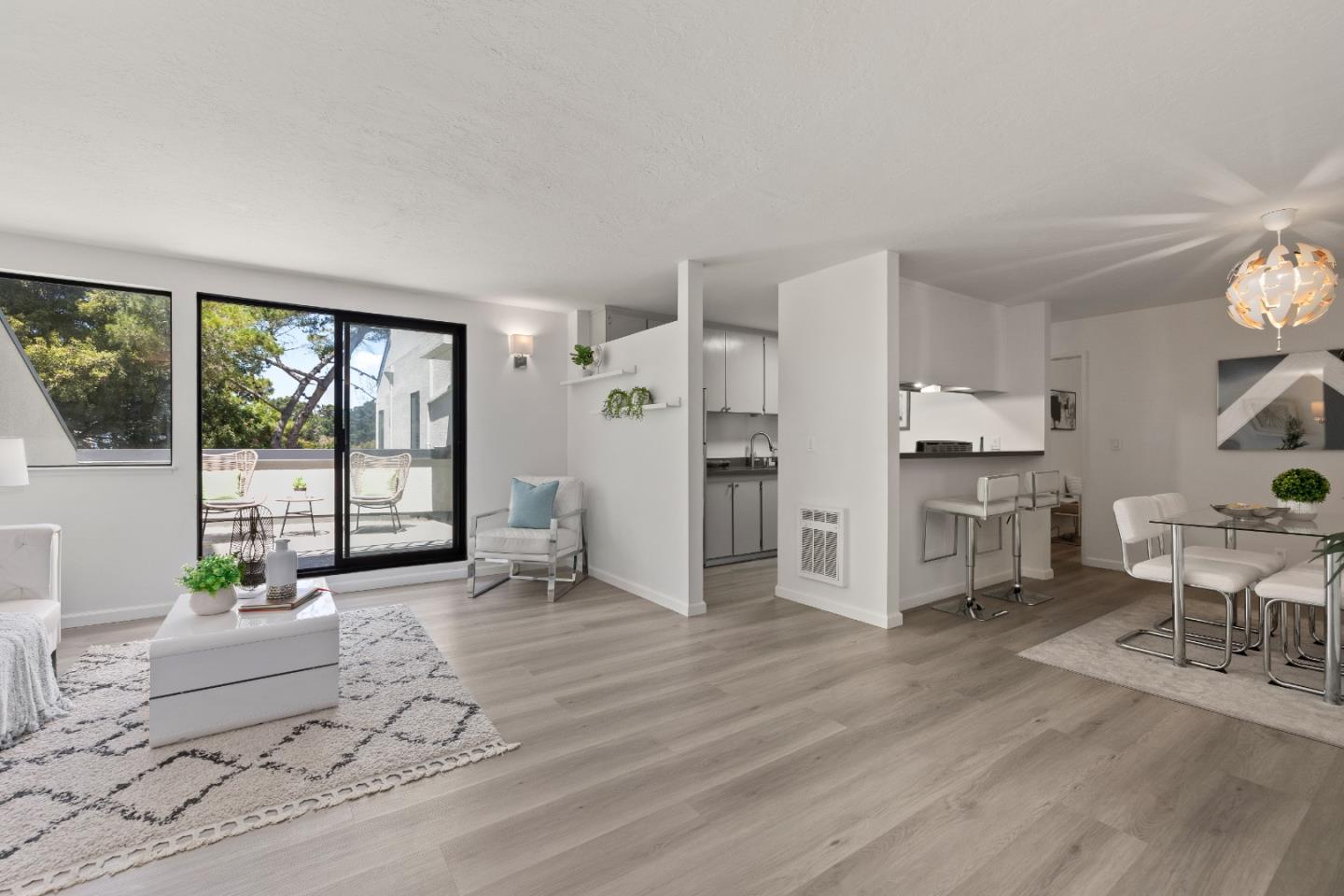 1 Appian Way 715-11