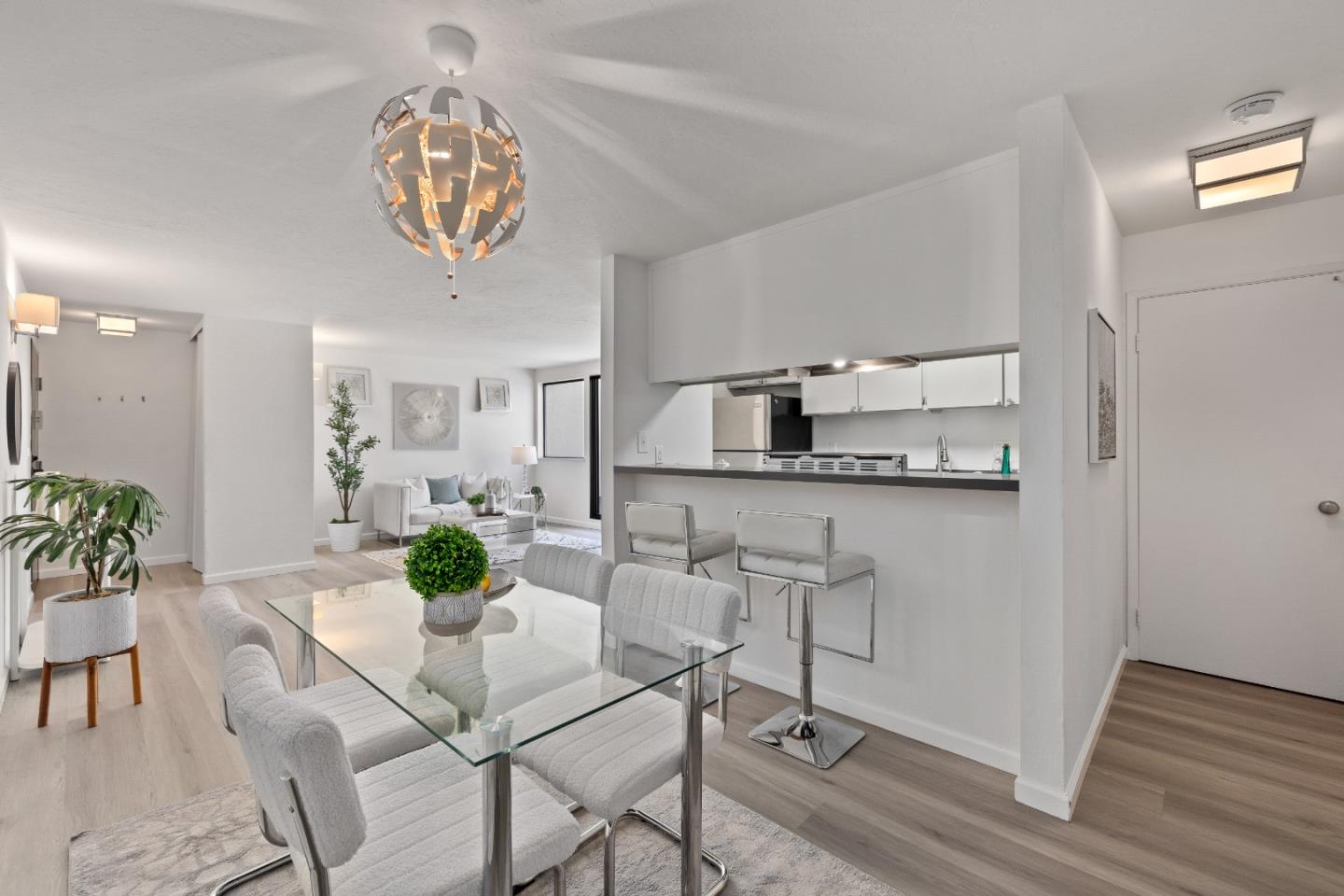 1 Appian Way 715-11